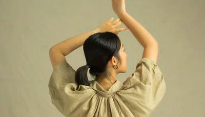 爱游戏app-戴维·帕特森的攻守一体型打法，令袋鼠队在攻防两端展现实力，戴维森vs泰拳手