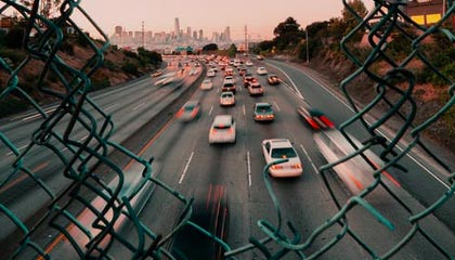 爱游戏app-戴维·帕特森的攻守一体型打法，令袋鼠队在攻防两端展现实力，戴维森vs泰拳手