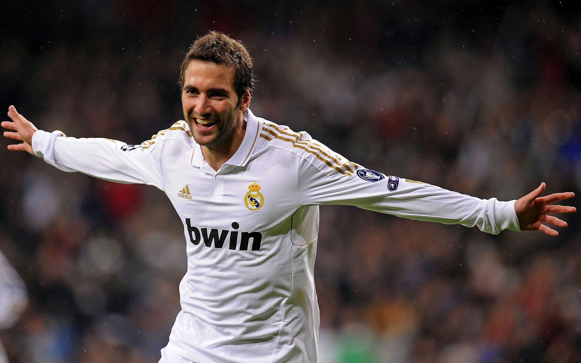 爱游戏体育官方网站-英超激烈冲刺：每一秒都令人心跳加速！，英超精彩